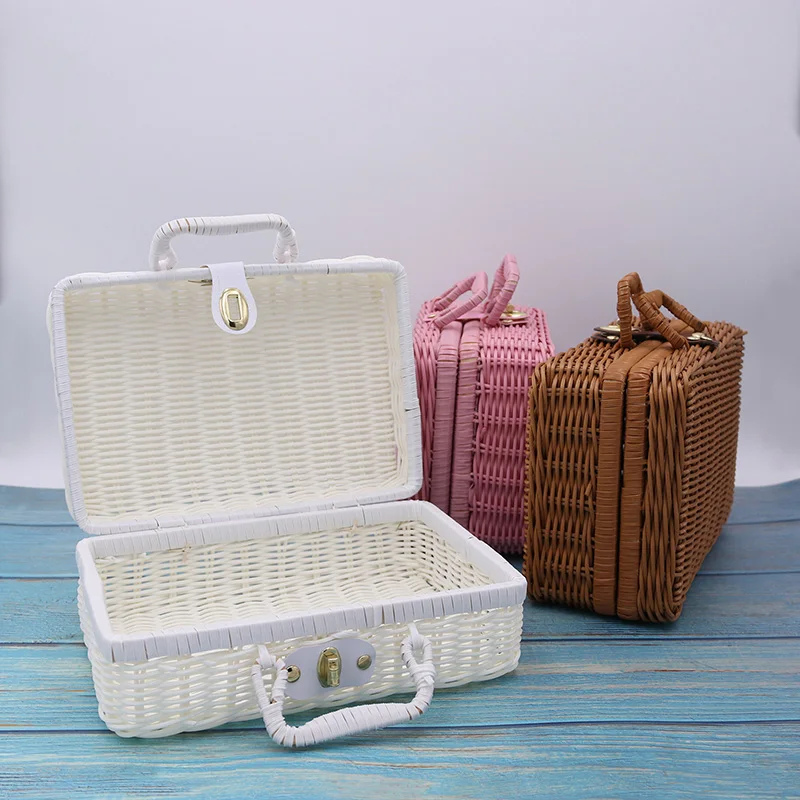 Retro Blue/White Rattan Suitcase Portable Woven Gift Box Cosmetic Storage Box Wicker Rattan Picnic Laundry Baskets Home Storage