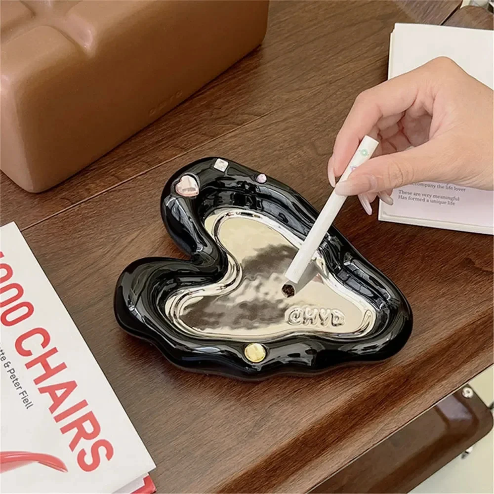 Creative Heart  Non Slip Ashtray Ceramic Storage Tray Decoration Accessories Gift Cafe Living Room Office Ashtray