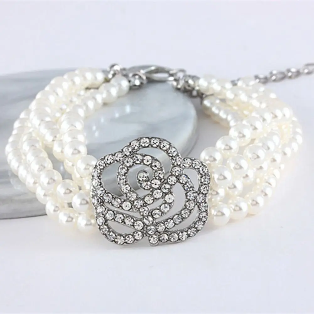 Four Rows Pearls With Rhinestone Jewelry For Cat and Dog Dog Choker Dog Chain Pet Supplies Cat Jewelry Pet Collar Dog Necklace