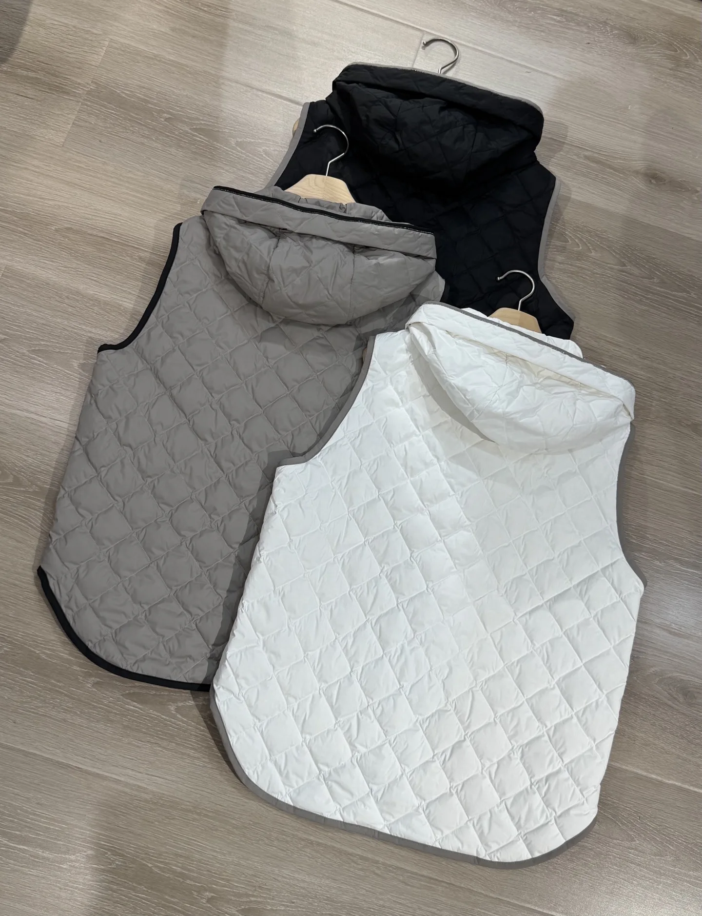 Início do outono novo fino ganso para baixo sem mangas com capuz colete de alta qualidade leve quente casual feminino