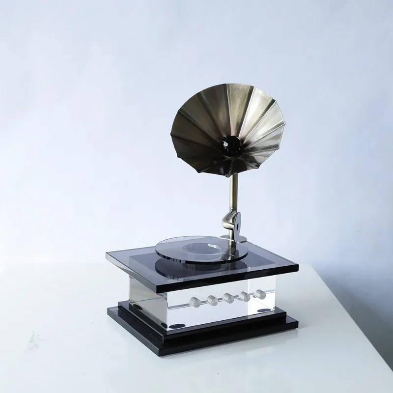 Simple modern crystal retro phonograph ornament, living room desktop ornament metal ornament