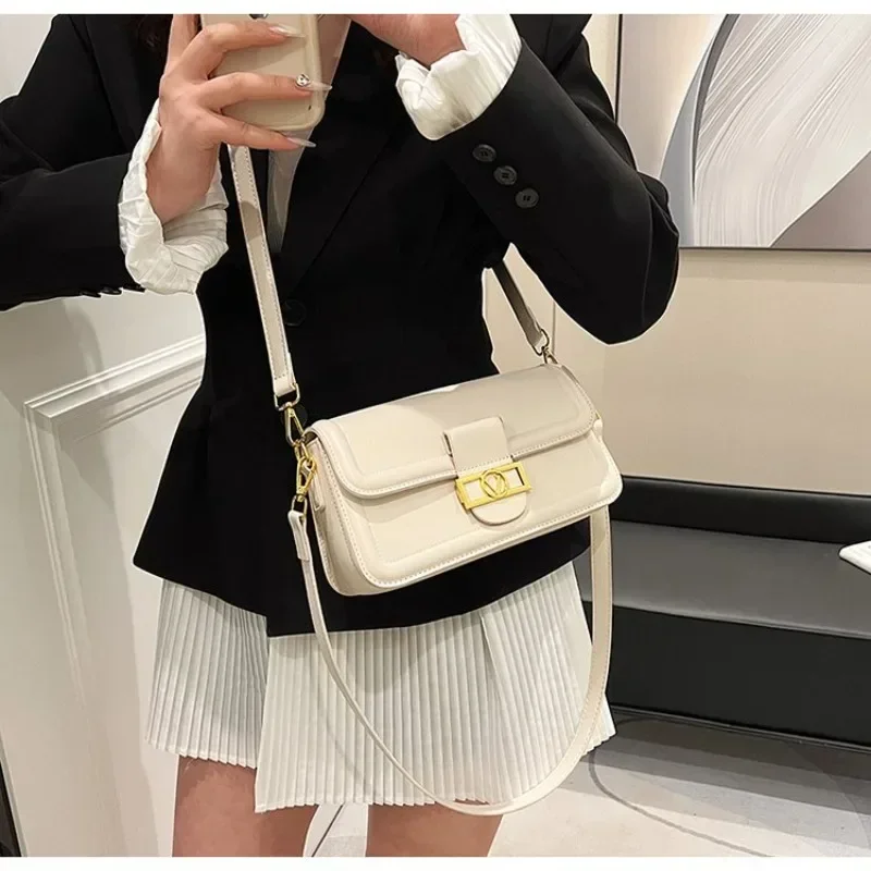 Casual Fashionable Leather Diaper Bag Simple Trendy Crossbody Bag Large Capacity For Women Stylish Commuter