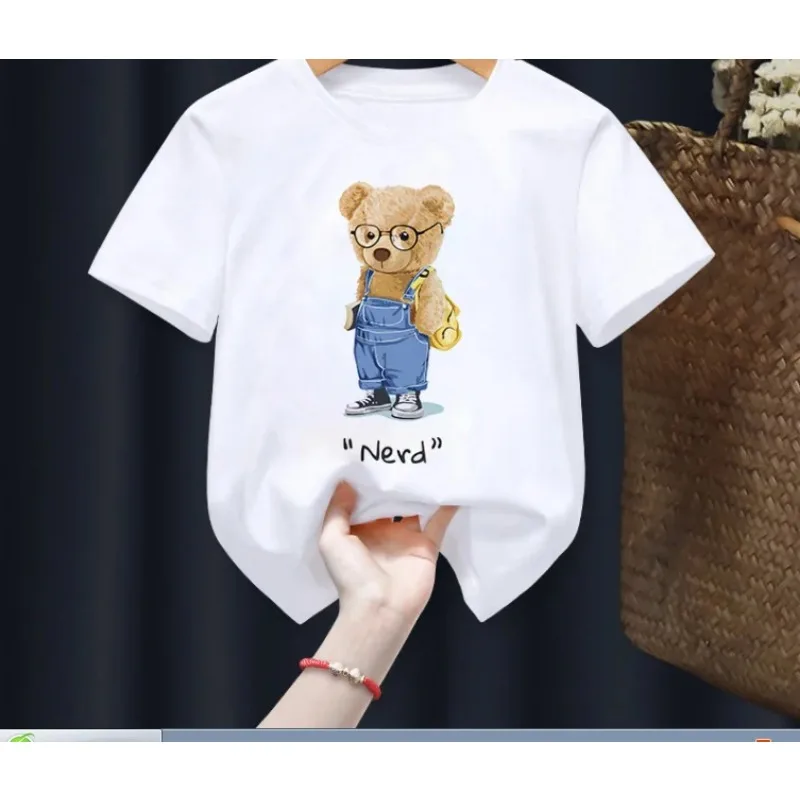 子供のための白い半袖カジュアルトップ,かわいい小さなクマの動物のTシャツ,男の子と女の子のためのサッカー服