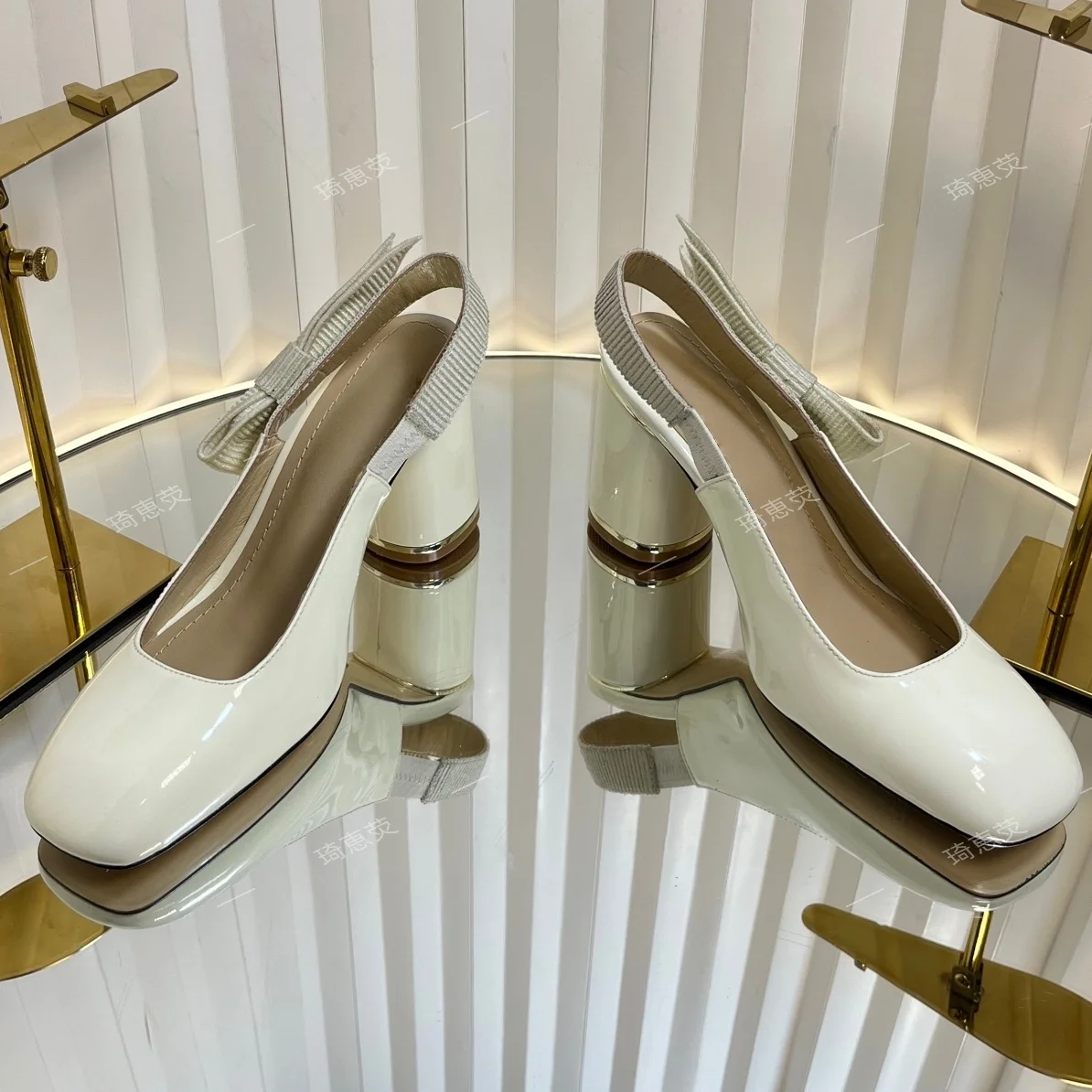 Top Quality 2026 Genuine Leather Round-Toe Bow-Tie Side-Cut Chunky-Heel Low-Rise Sandals In A Professional Style Bota Feminina