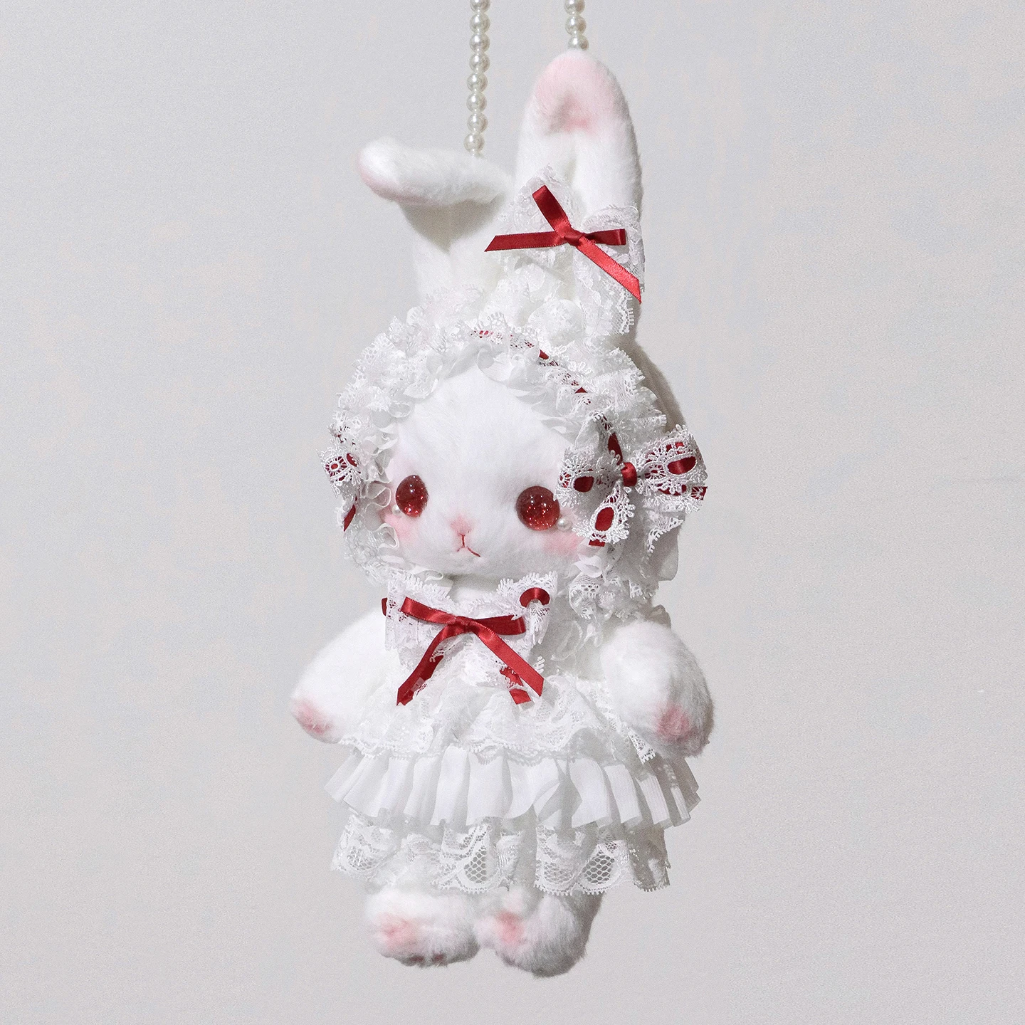 

- Плюшевая сумка-кролик в стиле Лолиты, съемные жемчужные цепочки от Bear Star