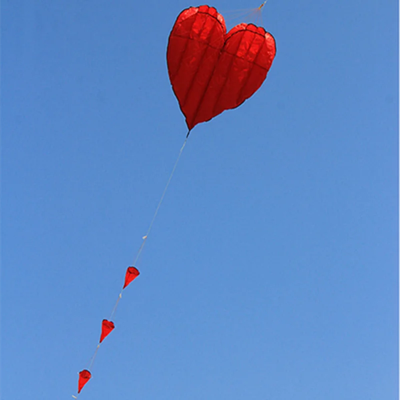จัดส่งฟรี soft kites flying heart kites สําหรับผู้ใหญ่ kites และรังสีและเส้น love kites โรงงาน volantines paraglider ตกปลา