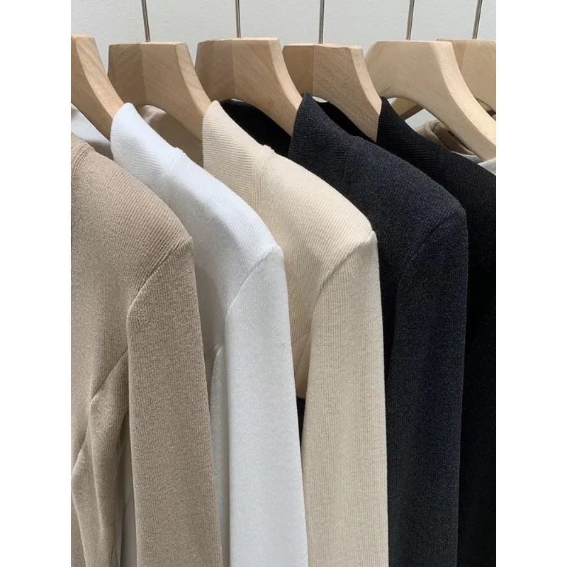 Plus Size Women V Neck Fleece Lined Thick Base Top Warm Inner Wear Winter Fashion Mom Tops For 300Lbs - view 5