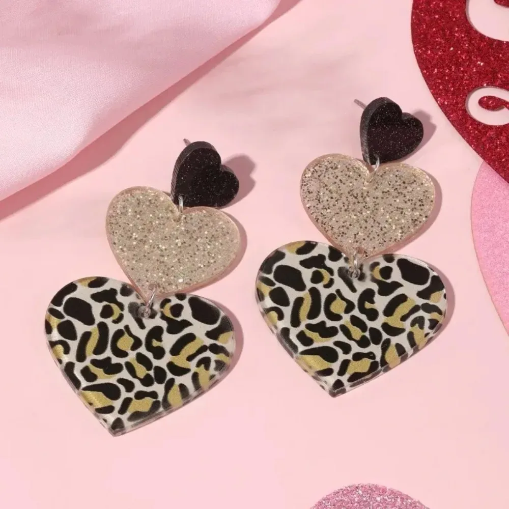 A Pair Women's Dangle Earrings Exaggerated Leopard Print Acrylic Heart Shaped Nightclub Earrings Daily Wear