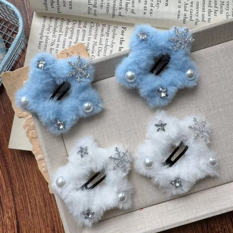 

2Pcs New Winter Plush Snowflake Hair Clips Romantic Sparkly Rhinestone Pearl Hairpins Pentagram Hair Clips Girls Cute Barrettes
