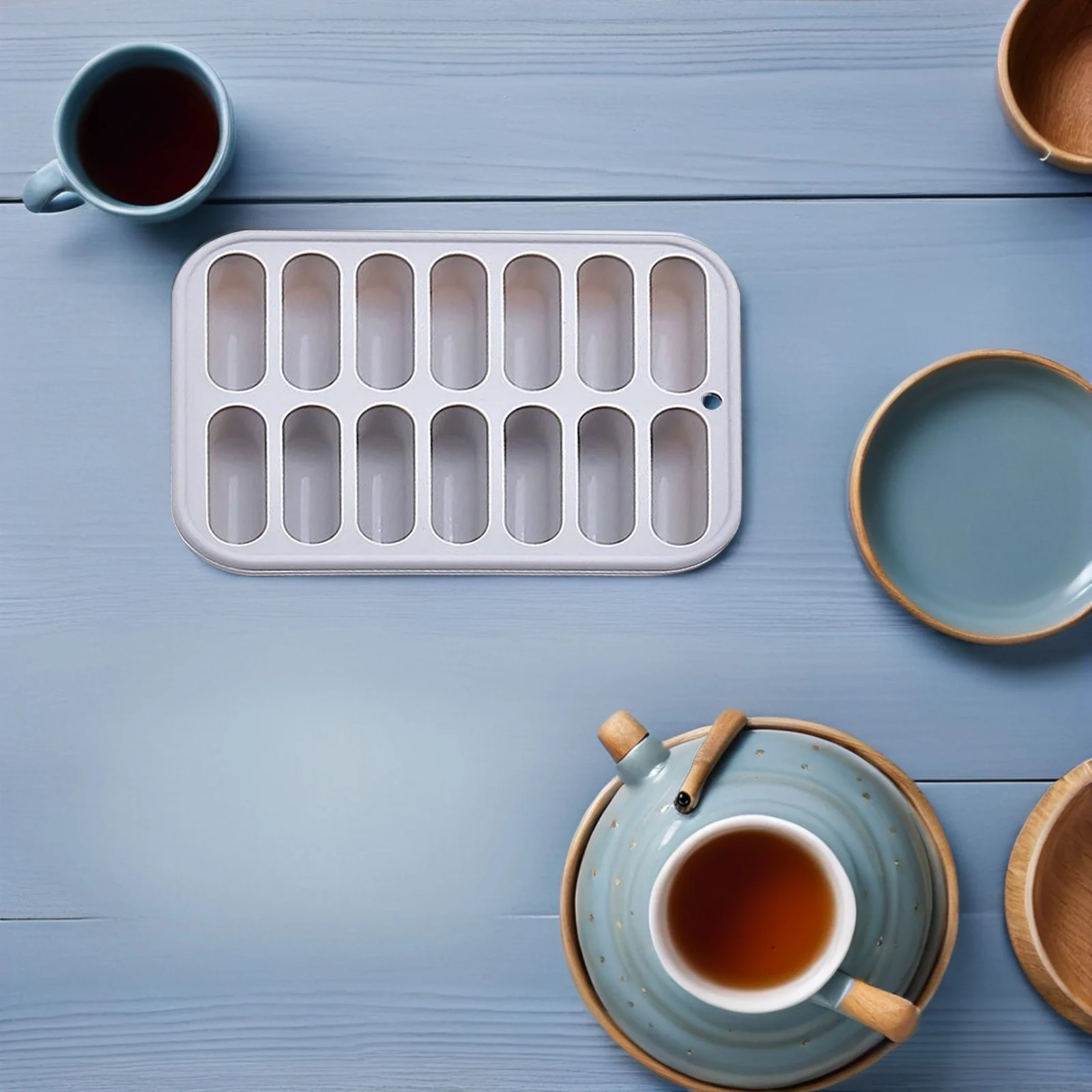 

1pc Silicone Ice Cube Tray Stackable Leak-Proof Ice Mold For Whiskey Cocktail Freezer Baking Mould Diy Sausage Mold Fondant