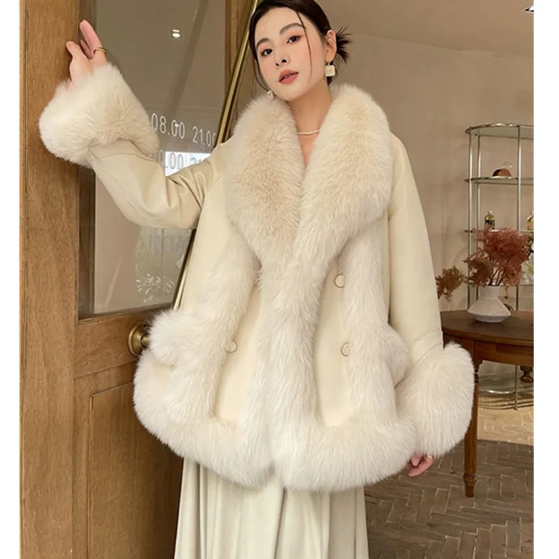 معطف جديد لعام 2025 من فرو الثعلب المقسم من جلد الغنم معطف نسائي من قطعة واحدة معطف متوسط الطول من ريش الإوز سترات دافئة للسيدات