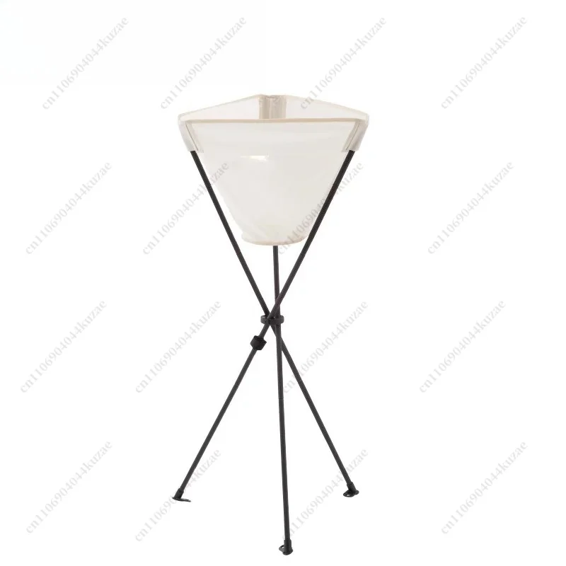 For Logos Torch-shaped Lamp Holder Stand, Outdoor Bracket for Camping & Picnic Lantern and Atmosphere Lighting Setup