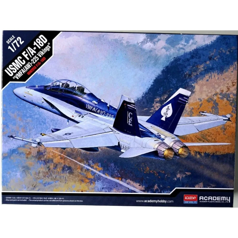 Academy 12422 1/72 scale F/A 18D HORNET US MARINES model