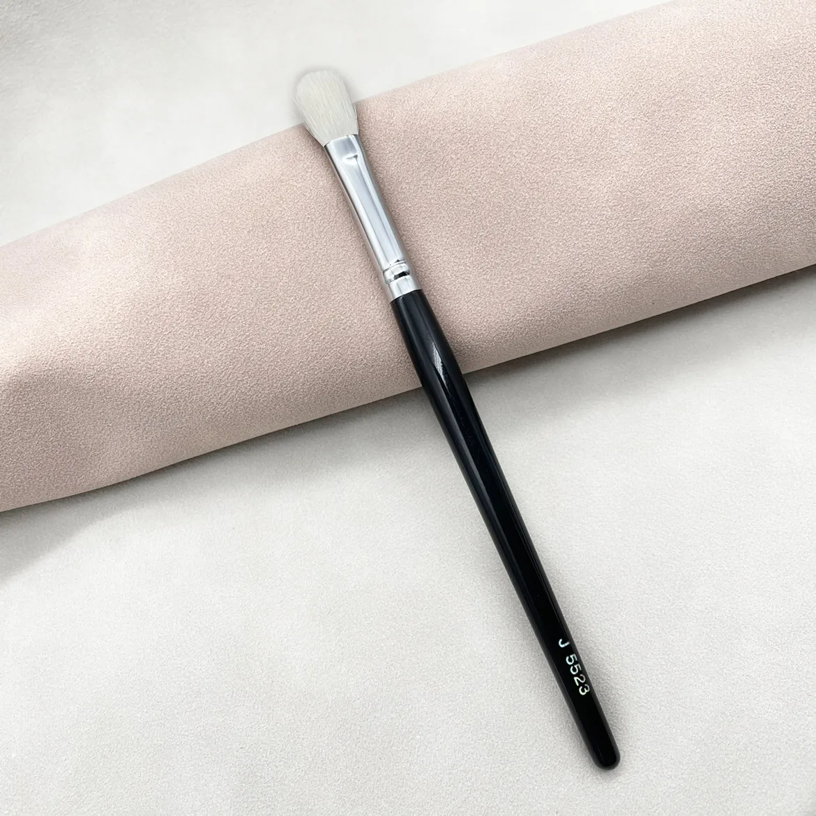 J5523 / G5523 Natural Brisltes Eyeshadow Makeup Brush - Extra-soft Squirrel & Goat Hair Eye Blending Beauty Cosmetics Tools