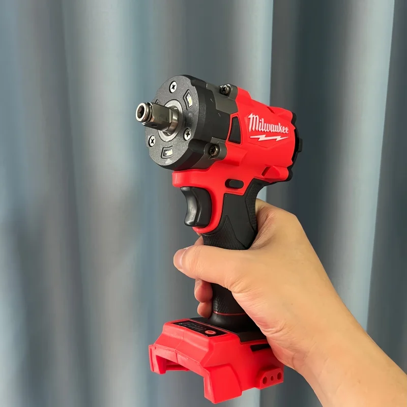 Milwaukee M18 FIW2F12 18V rázový utahovák s lithiovou baterií | Univerzální nástroj pro údržbu automobilů a domácích spotřebičů - náhled 2