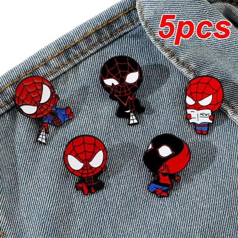 ź z kreskówki SpiderMan Denim Jacket Brooch Punk Marvel Enamel Pin Anime Badge Odzież Plecak Biżuteria Halloween Akcesoria