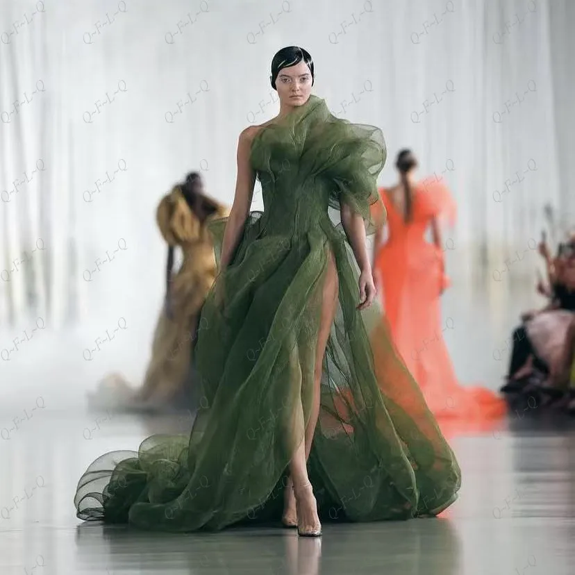 Dark Green Prom Gown Long Pleated Gorgeous Structured Prom Dress One Shoulder Sleeve Organza Party Dresses High Split