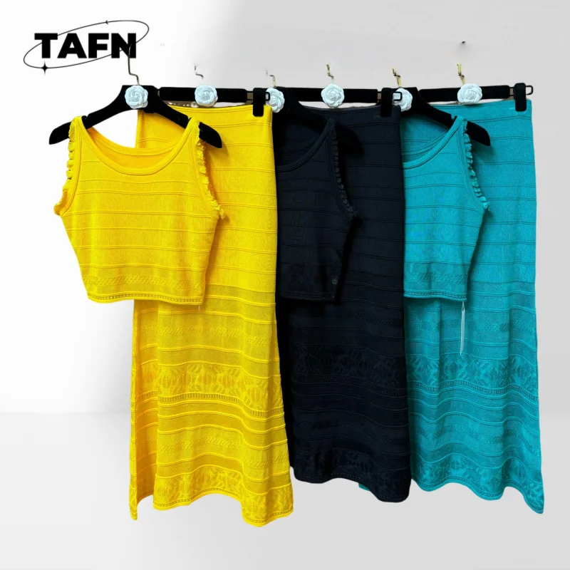 

25 Summer Fashion Ruffles Sleeveless Vest Slim Top Mid-Length Dress Set High Quality Stylish and Comfortable Two-Piece AG2216