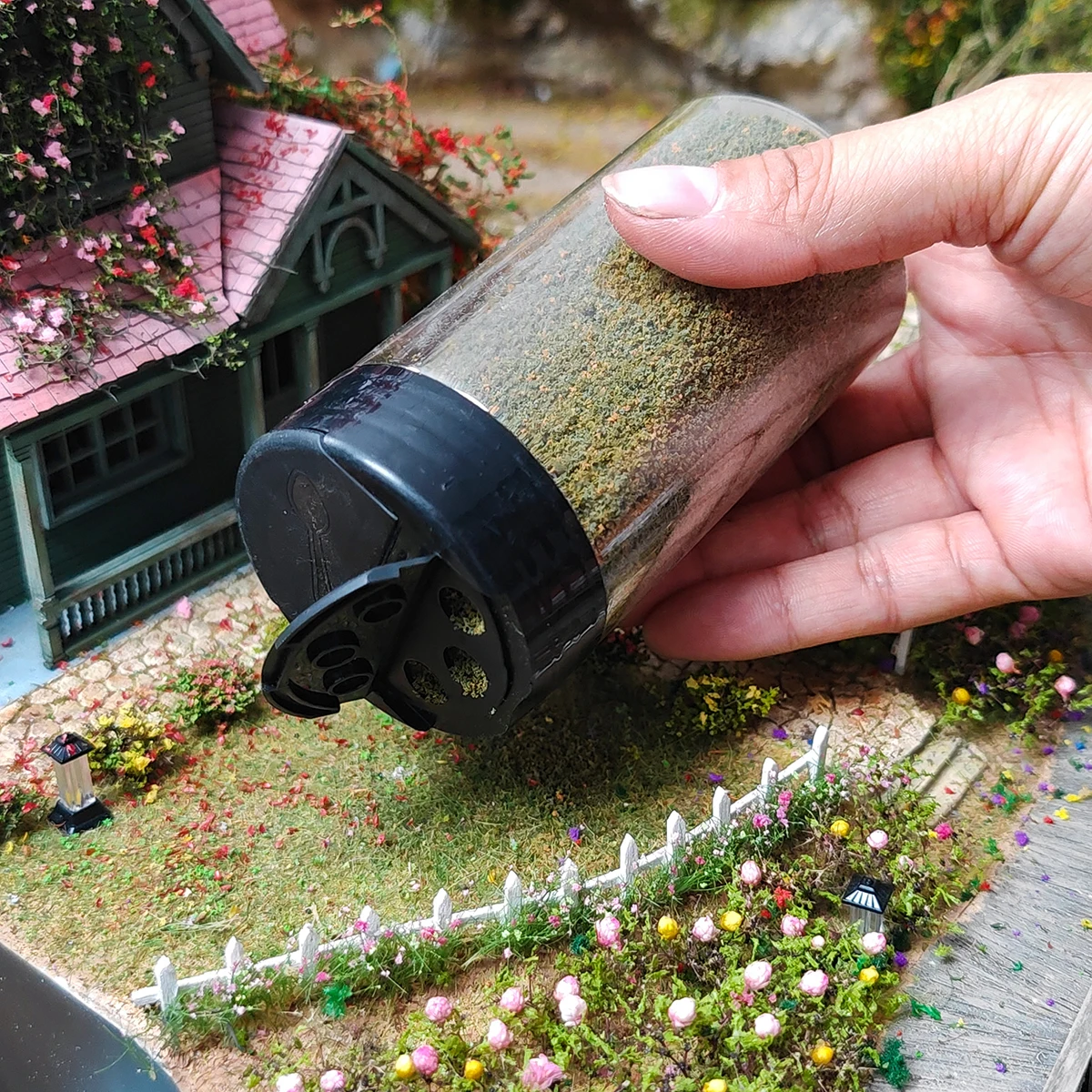 Modell-Geländeschaum-Graspulver 200 ml mit Shaker-Flasche für Diorama, Eisenbahn, Miniatur-Szenenbau-Zubehör, 1 Stück – Detail 2