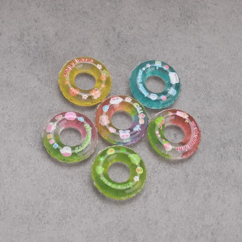 4 pezzi casuali casa delle bambole in miniatura anello da nuoto modello simulazione resina gioco per bambini scena decorazione vestire accessori giocattolo