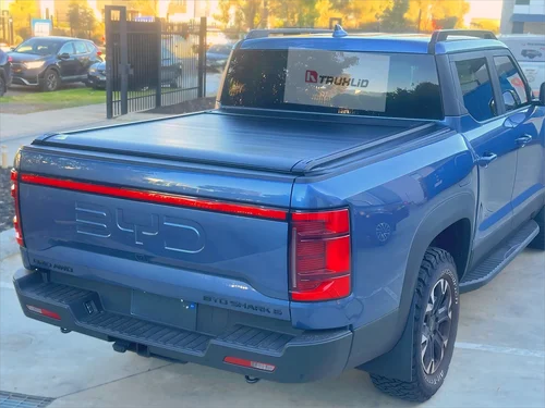 Imagen 2 del producto BYD Shark 6 Cubierta de persiana enrollable eléctrica Tapa de tonneau retráctil impermeable Toldo Ute de aleación de aluminio para camioneta Ranger
