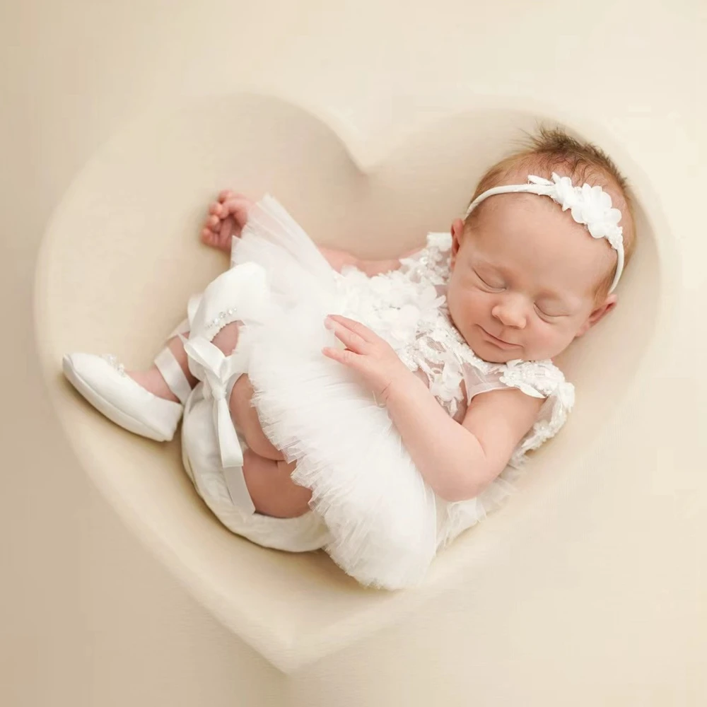

Infant Photo Shoot Prop White Lace Tutu Romper Newborn Girl Pearl Ruffle Bodysuit Baby Photography Outfits Newborn Tutu Jumpsuit