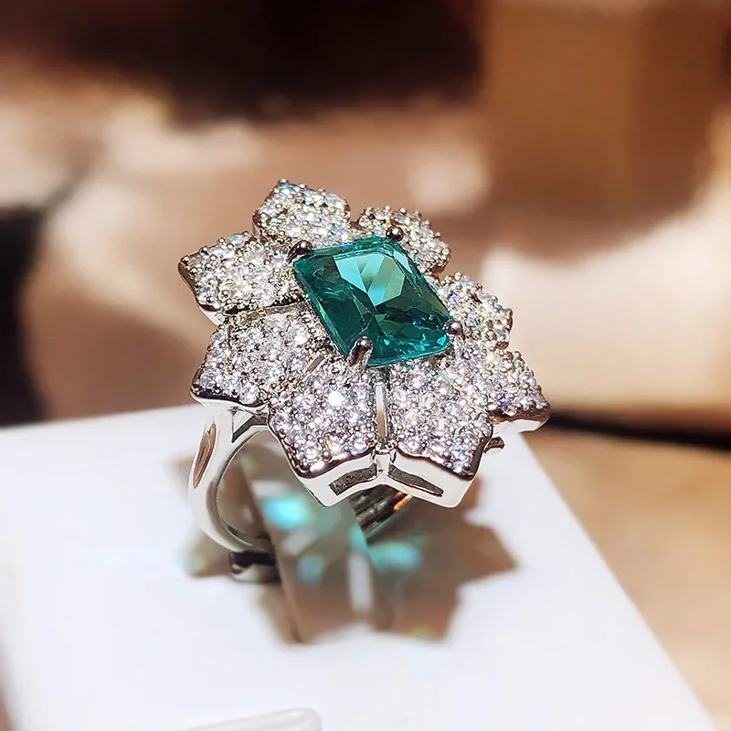 New Petal Flower Emerald Full Diamond Ring Open Personality Temperament Tide Female Exaggerated Accessories Party Birthday Gift