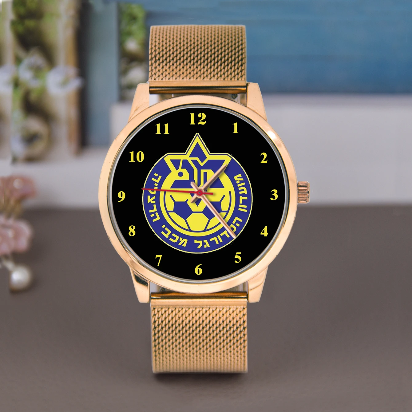 อิเล็กทรอนิกส์สองขนาดสากลสำหรับผู้ชายและผู้หญิงนาฬิกาฟุตบอลคลับของที่ระลึกโรสโกลด์เงินสายนาฬิกาหนังของขวัญสีดำ