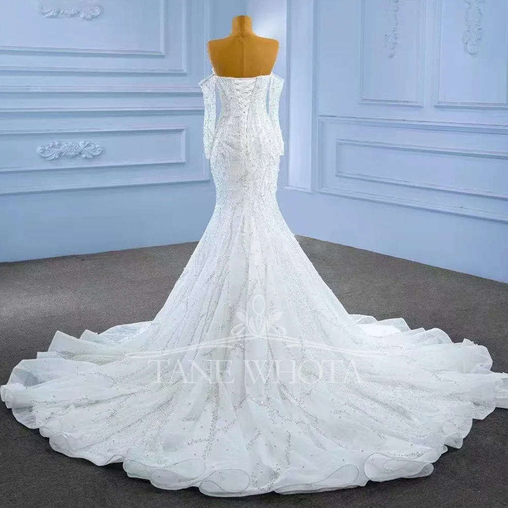 Sweetheart Long Sleeve Lace-Up Back Sheath Wedding Dress With Luxo Beading Sequined Design Customizable Fit Sexy 2025 Style