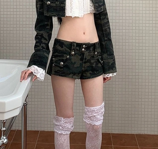 Vintage Button Design Low-rise Jeans Shorts Women Slim American Sexy Camo Hot Pants
