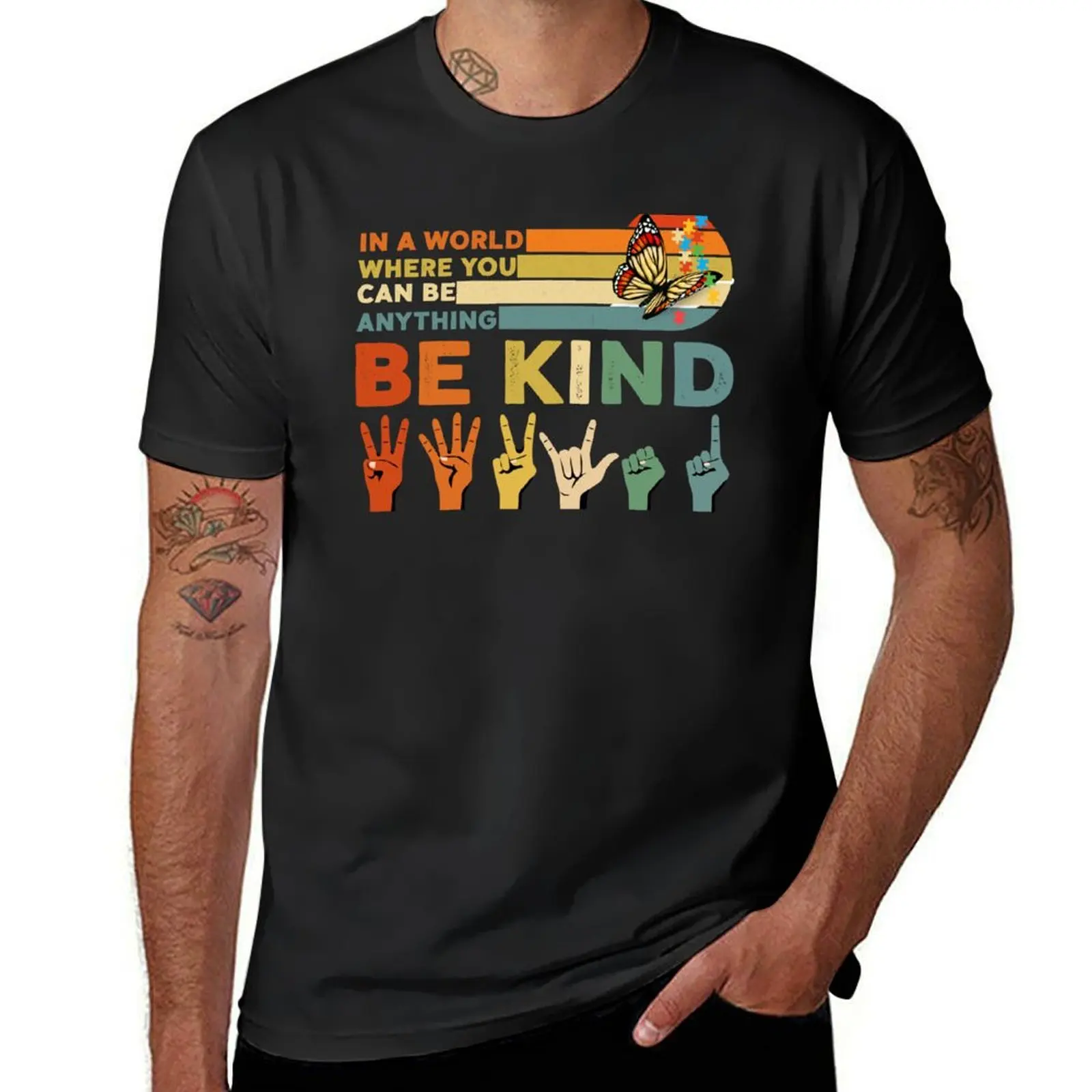 In a world where you can be anything be kind kindness inspirational gifts Peace hand sign T-Shirt Short sleeve tee men clothes