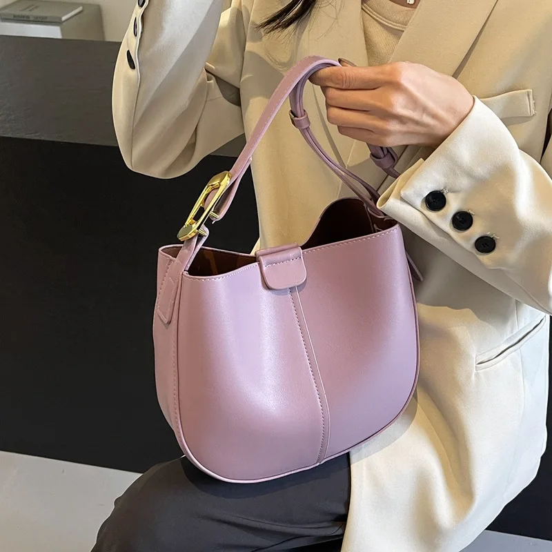 2024 new fashion retro commuter niche premium texture shoulder crossbody half round saddle bag