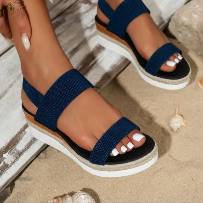 Sandalias de cuña ligeras para mujer, zapatos de diseñador con plataforma impermeables, antideslizantes para exteriores, tendencia, novedad de verano