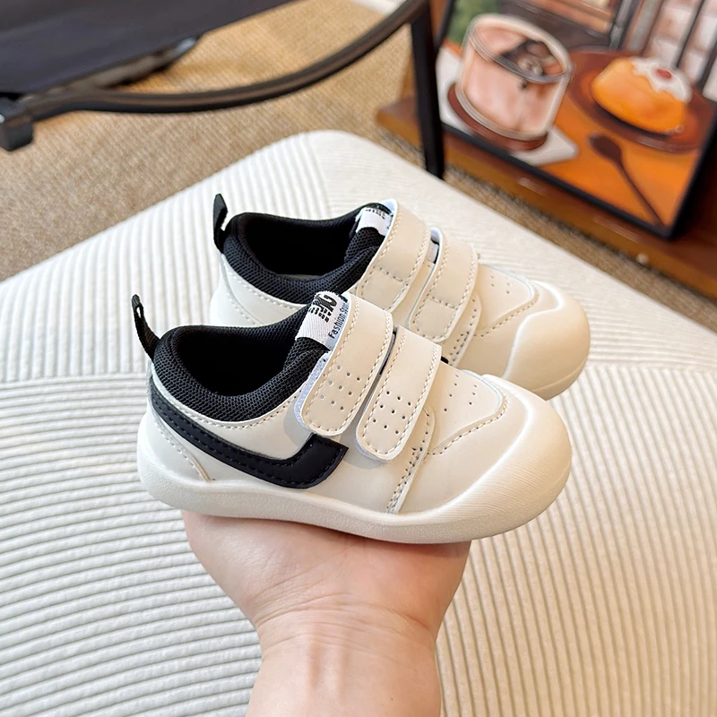 2025 Spring Autumn New Learning Walk Shoes New Winter Style Boys Girls Soft Bottom Anti-Slip Surface Kids Board Shoes
