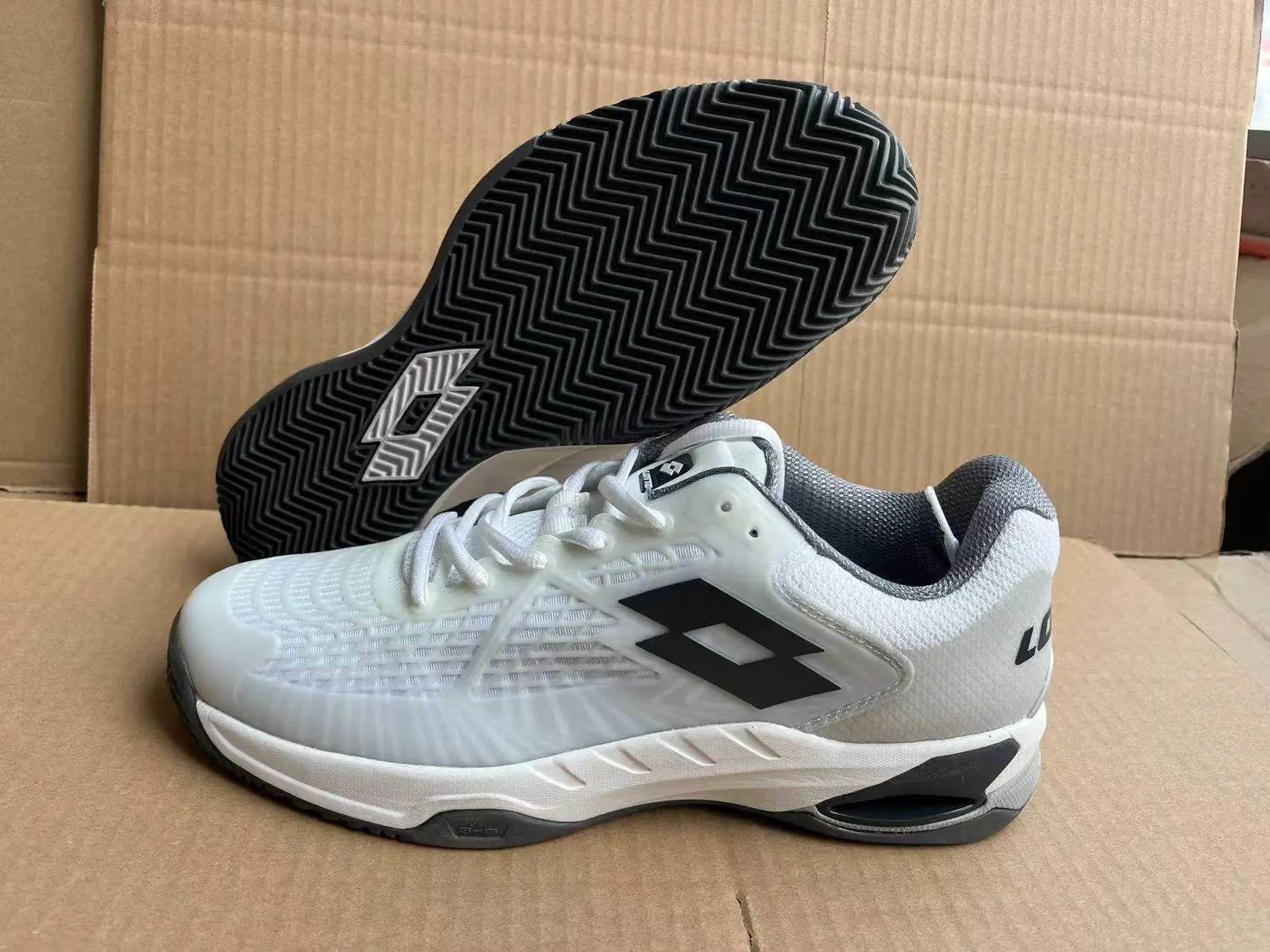 Hot-selling Model Lightweight Professional Anti-Slip Durable High-Quality Tennis Shoes Training Shoes Casual Shoes