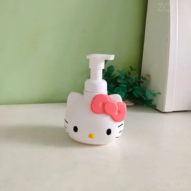 Sanrio Hello Kitty Portable Cartoon Pump Dispensing Bottle Travel Tool Cute Anime Modeling Girl Bathroom soap Lotion Container