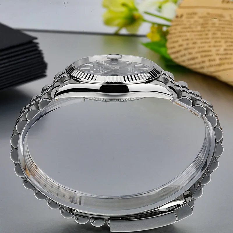 นาฬิกาข้อมือกลสุดหรูขนาด36มม. นาฬิกาออโตเมติกผู้ชายปลาหมึกดำน้ำ100ม. กันน้ำได้ BGW-9ส่องสว่างไพลินกระจก SW200 PT5000