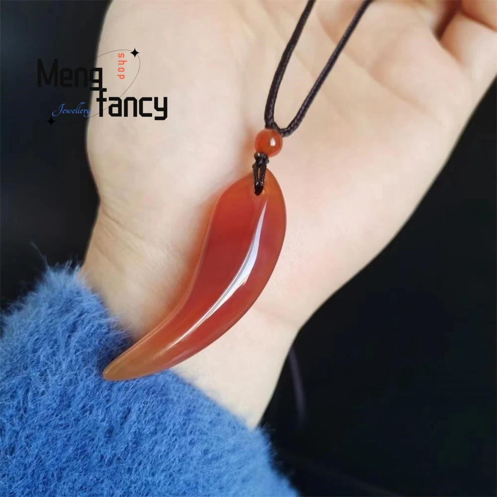 Natural Agate Chalcedony Chilli Pendant Hand Play Collectibles Exquisite Elegant Simple High-grade Fashion Jewelry Holiday Gifts