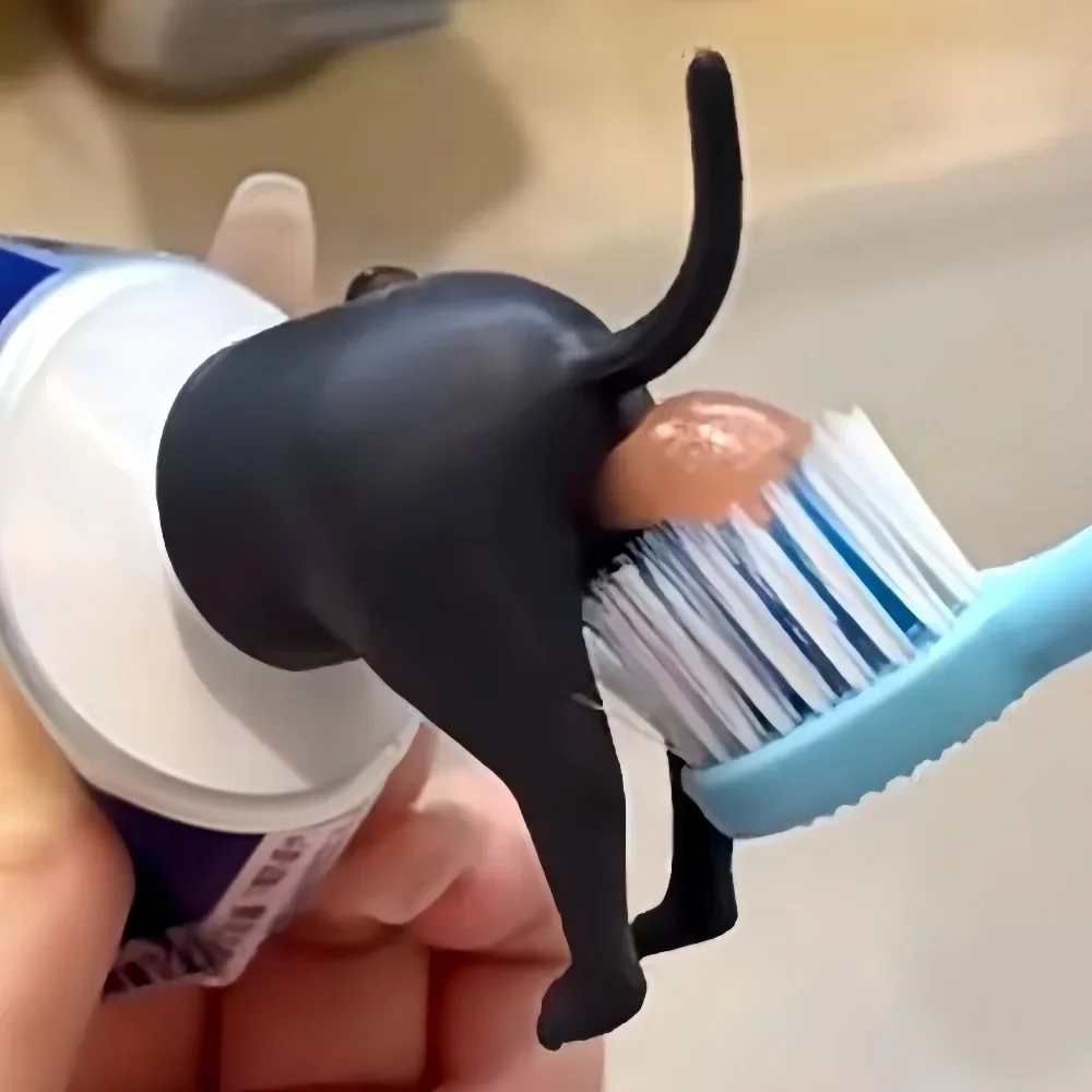 Pooping Dog Butt Toothpaste Topper Creative Toothpaste Squeezers Bathroom Accessories Toothpaste Dispenser for Kids Adults Tools