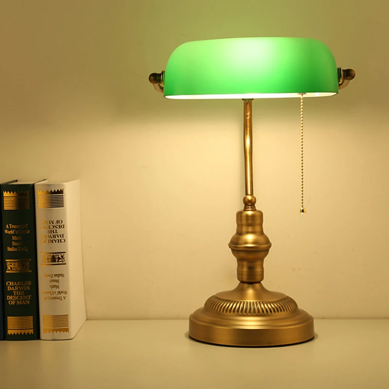 Classical Banker Table Lamp Vintage LED Lamp with Pull Switch Green Glass Lampshade Desk Light Decor Home Study Bedroom Reading