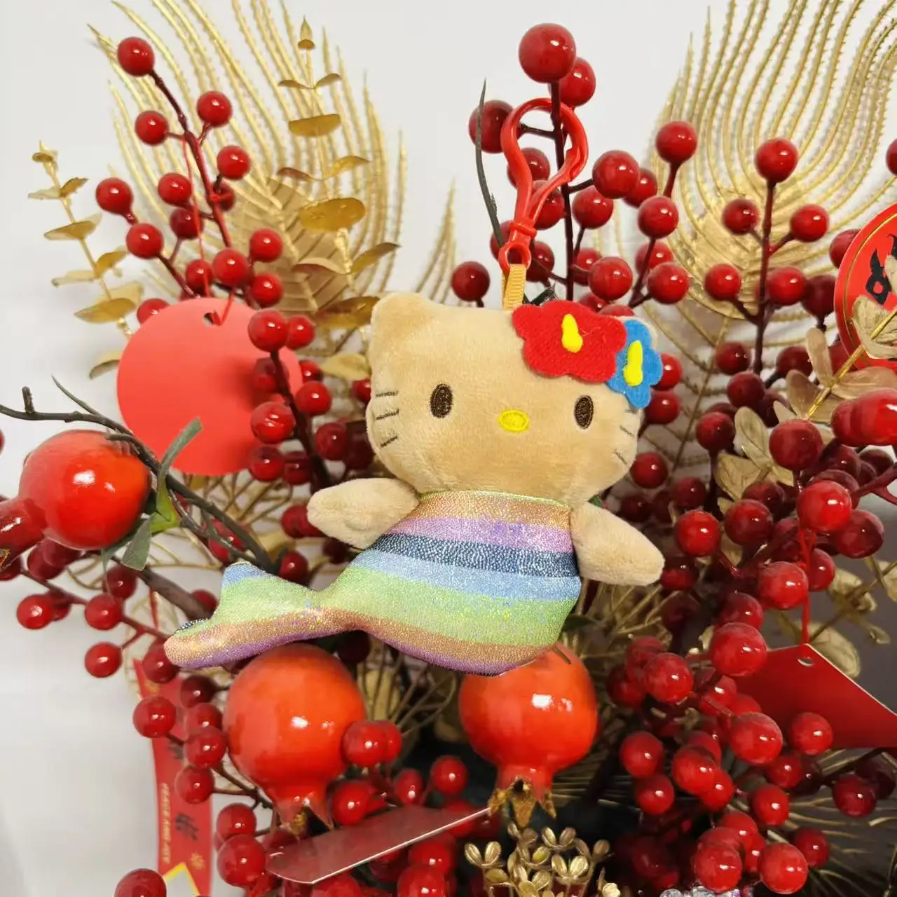 

Официальная плюшевая кукла Sanrio Hello Kitty, идеально подходит для подарков на вечеринки, подвесок для сумок и брелоков, лучший выбор для подарка на день рождения.