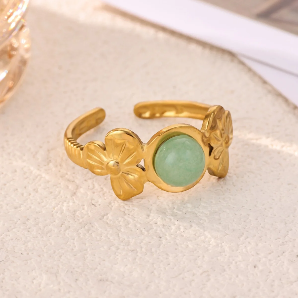 Vintage-Blumenring mit grünem Stein, offener Ring für Damen, Edelstahl, goldfarben, Imitation von Jade, verstellbarer Ring, ästhetischer chinesischer Schmuck. – Detail 2