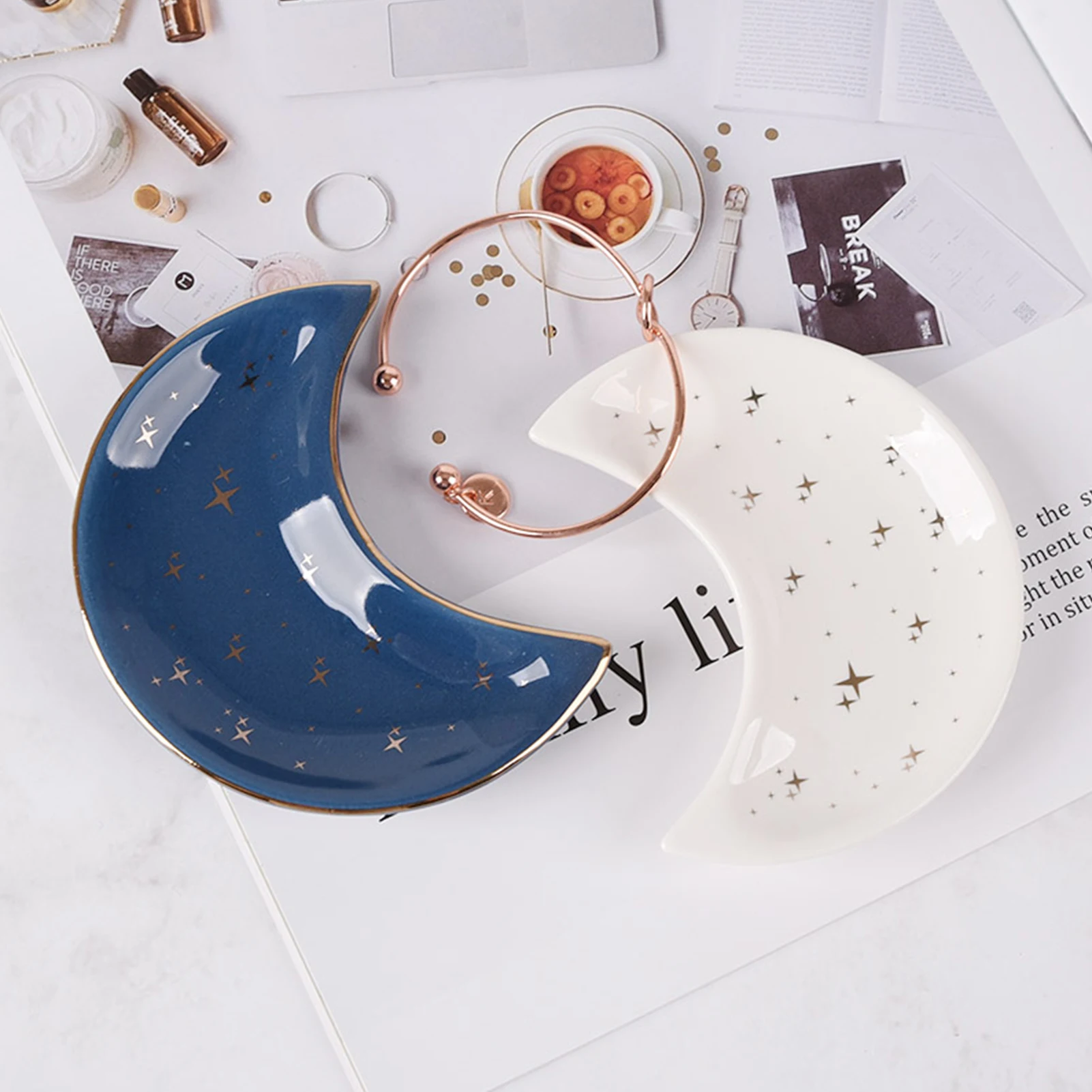 Nordic Ceramic Moon Small Jewelry Dish Earrings Necklace Ring Storage Plates Fruit Dessert Display Bowl Tray Home Decorations