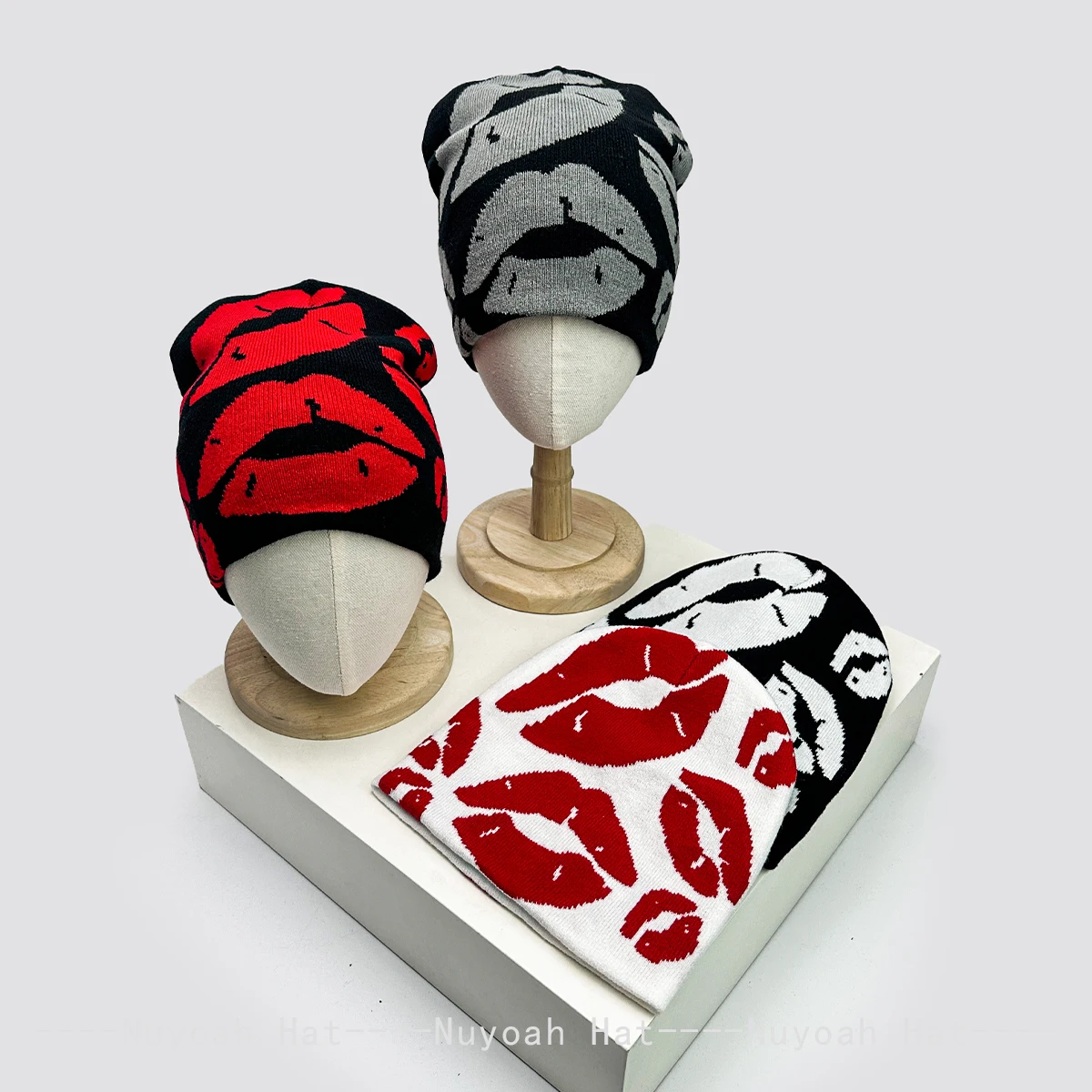 New Men Women Personal Fully Printed Jacquard Lips Knitted Hats Warm Color Block Fashion American Beanies Hip Hop Versatile INS
