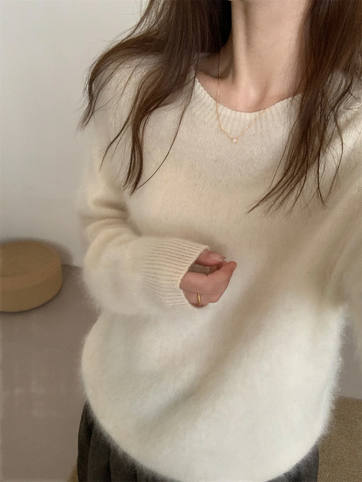 Korean Style Soft Woolen Pullover Fleece Lined Sweater Women's Loose round Neck Knitted Top Fall Winter Comfortable Breathable