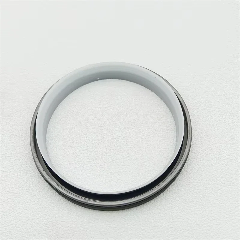 Excavator Parts 6BT5.9 QSB5.9 Rear Crankshaft Seal 3933262 4890833 Oil Seal For Cummins 5.9 6.7 4BT 6BT 6CT