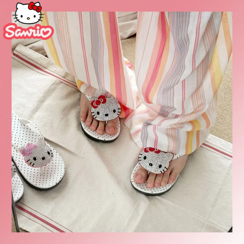 

Sanrio HelloKitty, женские шлепанцы, летние пляжные модные повседневные сандалии на платформе, нескользящие уличные сандалии на танкетке, женская обувь в подарок