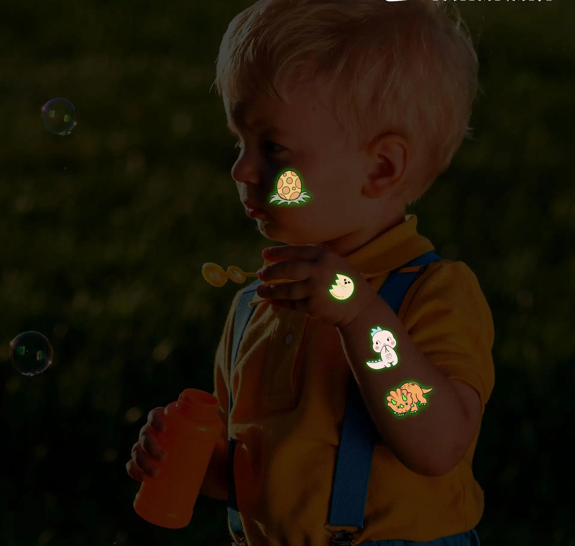 10 Uds. Tatuaje luminoso de dinosaurio de dibujos animados pegatina Kawaii creativo temporal divertido Animal flor muñeca pie tatuaje pegatinas