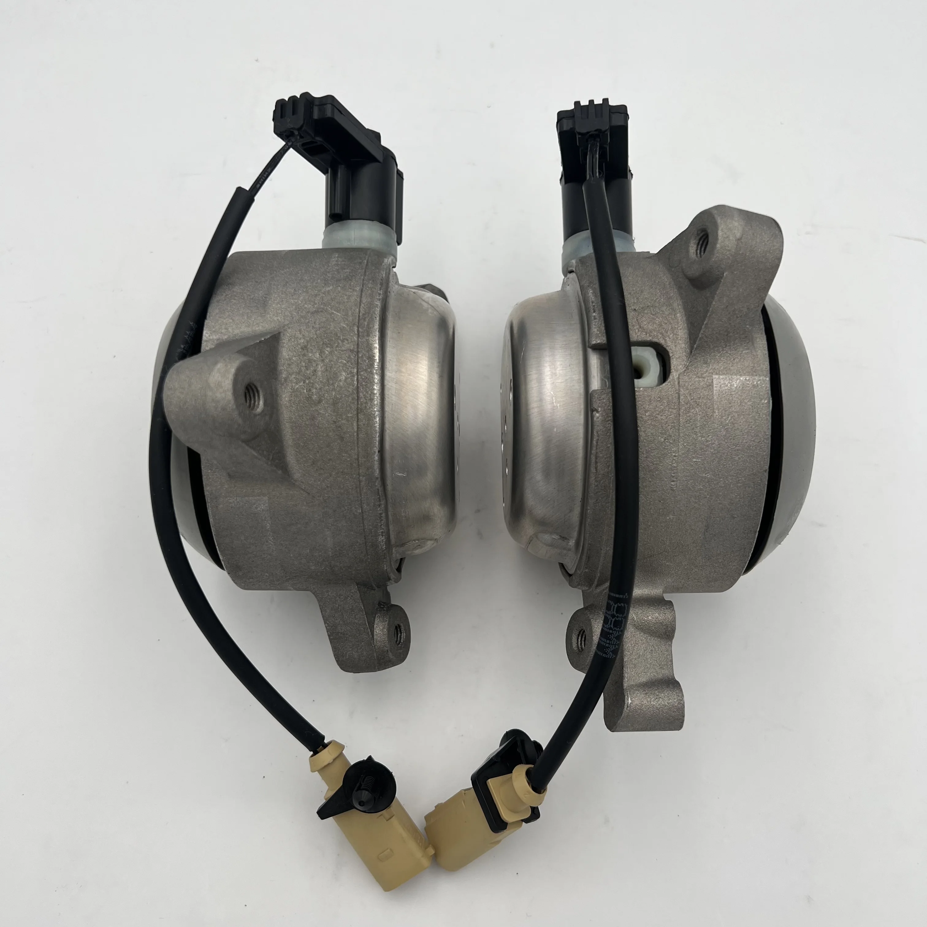 Auto Parts Rubber Engine Motor For Audi A8 Engine Mounting 4H0399151AT 4H0199151AT