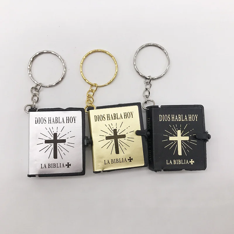 24 unids/lote regalos de devolución de fiesta española regalos religiosos llavero de la Santa Biblia Dios Habla Hoy La Biblia llavero